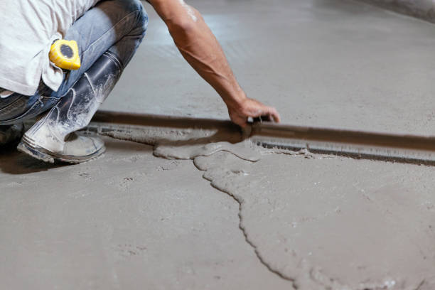 Best Concrete Driveway Installation  in Clarksdale, MS